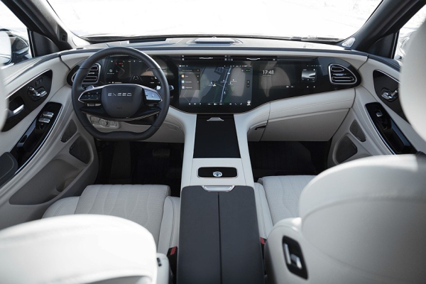 Покупаем Exeed VX: три экрана, семь режимов вождения и 23 динамика