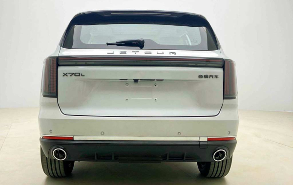 Новый Jetour X70 выйдет на рынок в бензиновом и гибридном исполнениях