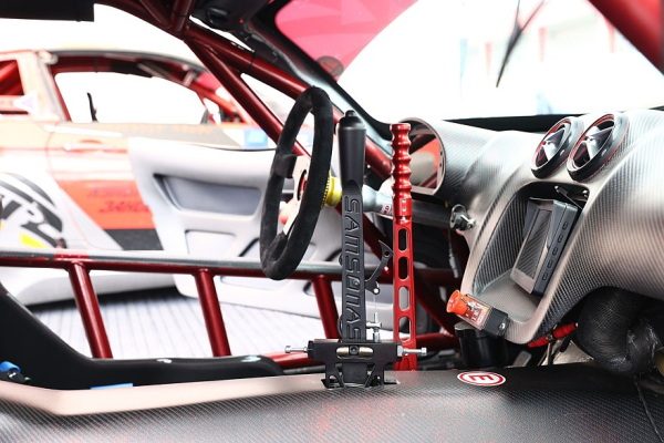 Четыре топливных насоса для 1646 лошадиных сил: тюнинг Dodge Viper SRT для RDS GP Четыре топливных насоса для 1646 лошадиных сил: тюнинг Dodge Viper SRT для RDS GP