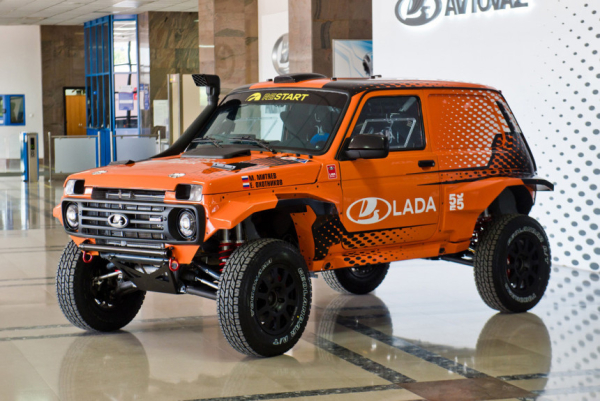 Показана гоночная Лада Нива Sport Turbo