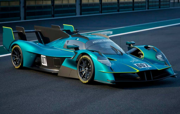 Aston Martin Valkyrie LM: лимитированная спецверсия с начинкой от лемановского болида Aston Martin Valkyrie LM: лимитированная спецверсия с начинкой от лемановского болида