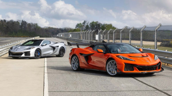 Гибридный Chevrolet Corvette ZR1X: почти 1300 «лошадей»!