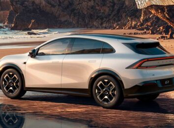 Представлен электрический кроссовер Xpeng G7: «младший брат» модели G9 Представлен электрический кроссовер Xpeng G7: «младший брат» модели G9