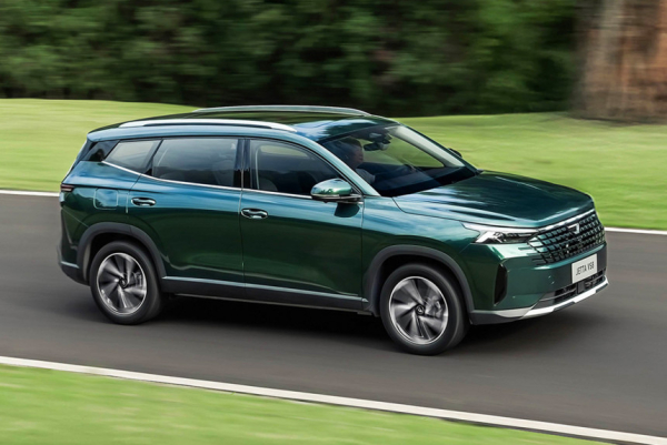 Кроссовер Jetta VS8: новый дизайн и знакомая техника Кроссовер Jetta VS8: новый дизайн и знакомая техника