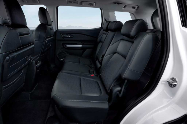 Mitsubishi Destinator: трехрядный кроссовер для рынка Юго-Восточной Азии