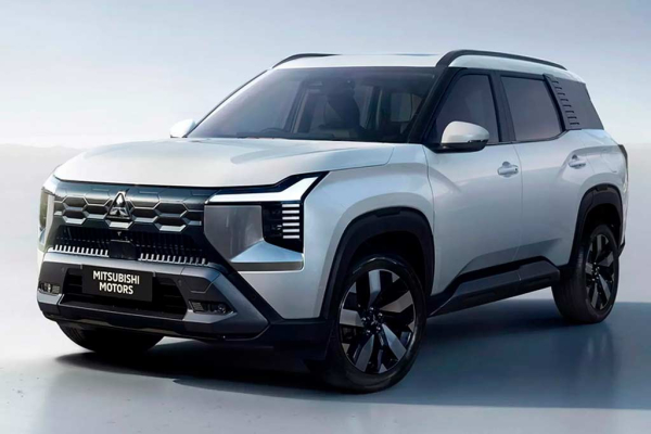 Mitsubishi Destinator: трехрядный кроссовер для рынка Юго-Восточной Азии