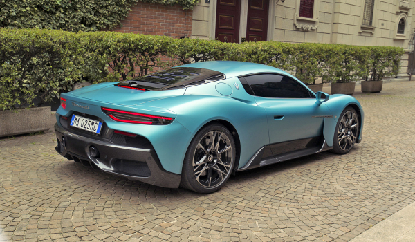 Суперкар Maserati MCPura стал эволюцией модели MC20