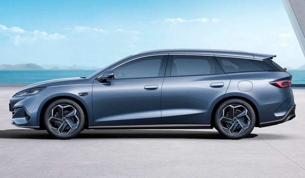 В Поднебесной дебютировал недорогой гибридный универсал BYD Seal 06 DM-i Travel Edition В Поднебесной дебютировал недорогой гибридный универсал BYD Seal 06 DM-i Travel Edition