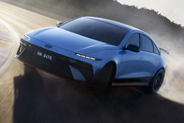Показан драйверский Hyundai Ioniq 6 N со спецэффектами