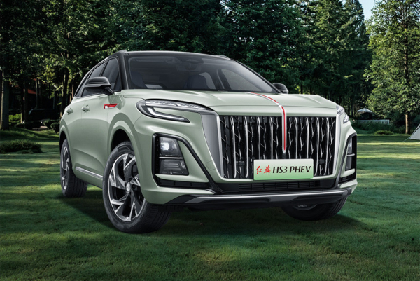 Гибридный кроссовер Hongqi HS3 стал быстрее и эффективнее Гибридный кроссовер Hongqi HS3 стал быстрее и эффективнее