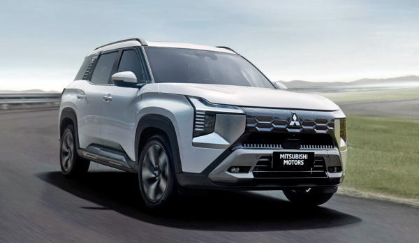 Представлен семиместный кроссовер Mitsubishi Destinator Представлен семиместный кроссовер Mitsubishi Destinator