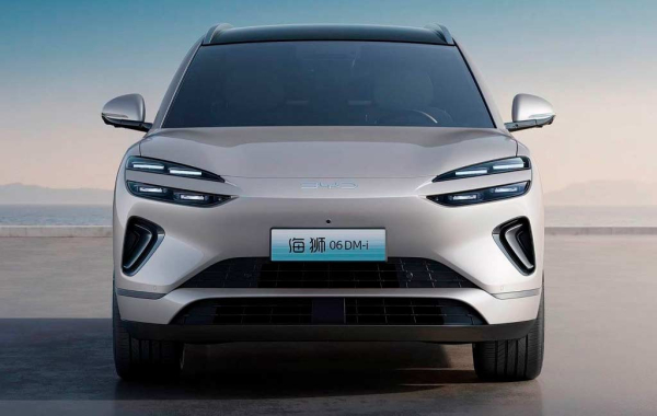 Паркетник BYD Sealion 06 дебютировал на рынке в виде гибрида и электрокара