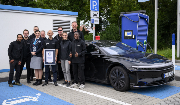 Седан Lucid Air поставил рекорд дальности хода