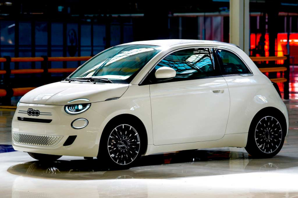 Fiat 500 Hybrid: актуальная версия «пятисотки» получила гибридное исполнение
