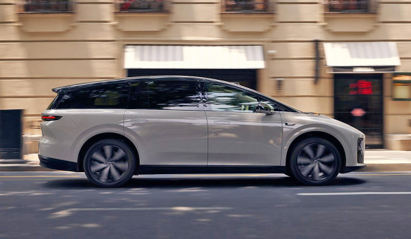 Кроссвэн Li i8 готов к выходу на рынок: подробности