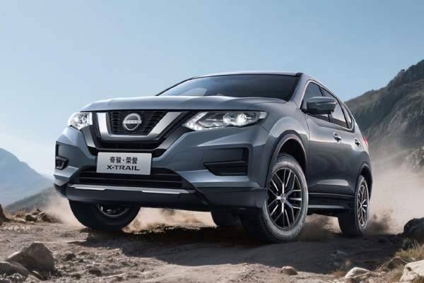 Nissan X-Trail прошлого поколения опять обновлен