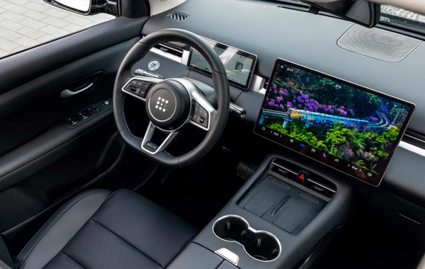 Обновленный гибридный кроссовер Evolute i-Space стал мощнее и дальнобойнее Обновленный гибридный кроссовер Evolute i-Space стал мощнее и дальнобойнее