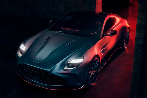 Aston Martin Vantage S: драйверская версия обновленного суперкара Aston Martin Vantage S: драйверская версия обновленного суперкара
