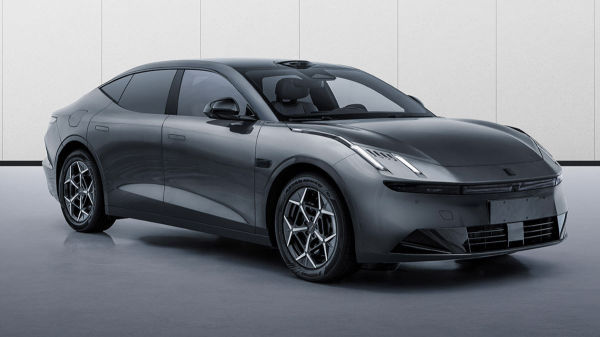 Гибридный седан Lynk & Co 10 EM-P: первые подробности