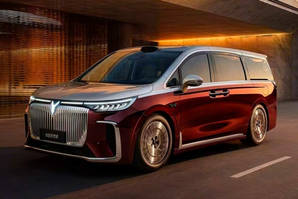 Представлен обновленный Voyah Dream PHEV: сверхбыстрая зарядка и запас хода до 1 500 км Представлен обновленный Voyah Dream PHEV: сверхбыстрая зарядка и запас хода до 1 500 км