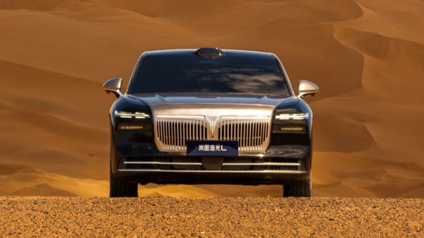 Седан Voyah Passion L: новая гибридная топ-версия