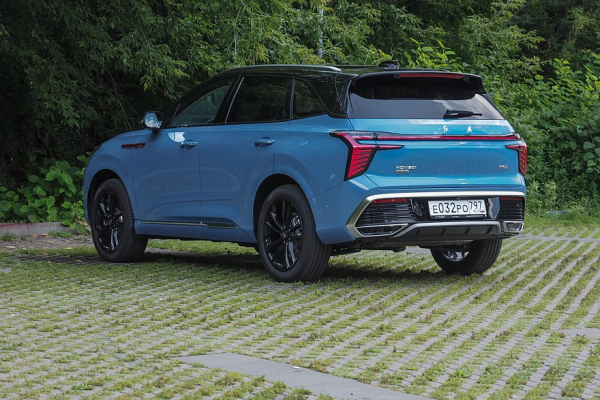 Покупаем Hongqi HS3: что это за автомобиль и почему именно он Покупаем Hongqi HS3: что это за автомобиль и почему именно он