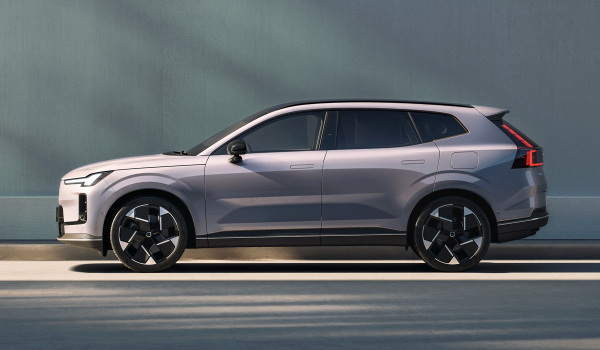 Новый кроссовер Volvo XC70: официальная премьера Новый кроссовер Volvo XC70: официальная премьера