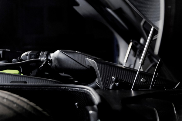 Совсем другая Octavia: стероидный рестомод от Ringbrothers на базе Aston Martin DBS Совсем другая Octavia: стероидный рестомод от Ringbrothers на базе Aston Martin DBS