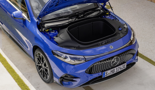 На автомобилях Mercedes-Benz могут появиться двигатели BMW