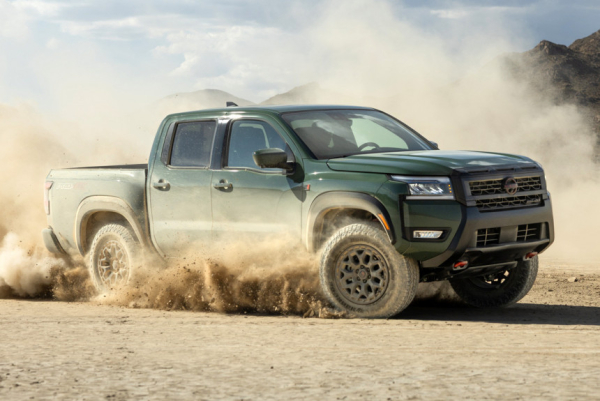 Пикап Nissan Frontier обрел экстремальную топ-версию Пикап Nissan Frontier обрел экстремальную топ-версию