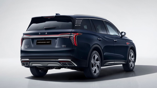 Кроссовер Hongqi HS7 второго поколения приготовился к дебюту в России