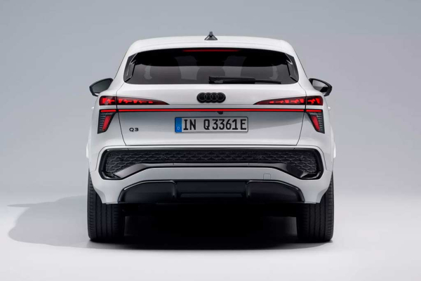 Для нового Audi Q3 стала доступна купеобразная версия Sportback Для нового Audi Q3 стала доступна купеобразная версия Sportback