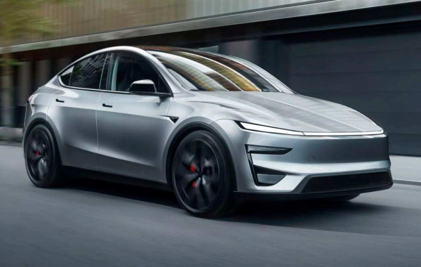В Европе стартовали продажи Tesla Model Y в обновленной топ-версии Performance