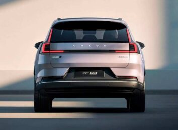 Шведы рассекретили дальнобойный гибридный кроссовер Volvo XC70 2026 Шведы рассекретили дальнобойный гибридный кроссовер Volvo XC70 2026