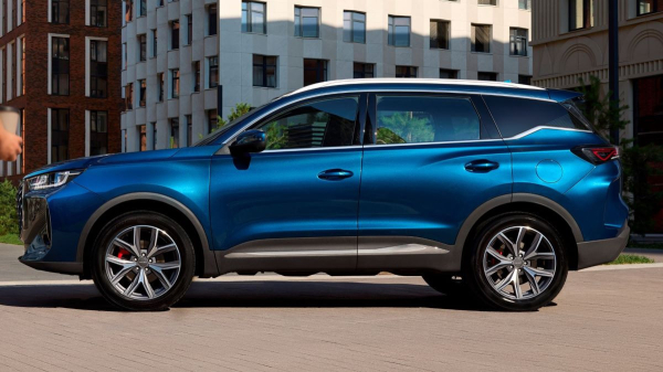 Кроссовер Tenet T7 выходит на рынок: комплектации и цены Кроссовер Tenet T7 выходит на рынок: комплектации и цены