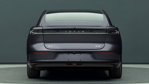 Седан Voyah Passion L: новая гибридная топ-версия