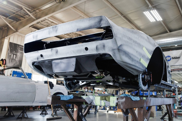 Совсем другая Octavia: стероидный рестомод от Ringbrothers на базе Aston Martin DBS Совсем другая Octavia: стероидный рестомод от Ringbrothers на базе Aston Martin DBS