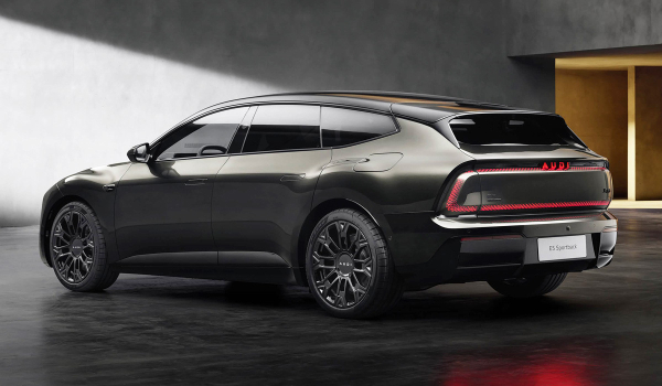 AUDI E5 Sportback выходит на рынок в четырех версиях