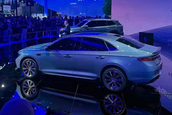 Рестайлинговый вариант седана Geely Preface стал мощнее и обзавелся автоматом Рестайлинговый вариант седана Geely Preface стал мощнее и обзавелся автоматом