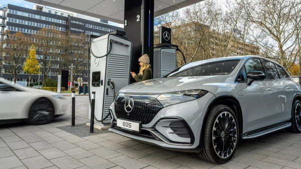 Глава компании Mercedes-Benz предрек крах автопрома Европы