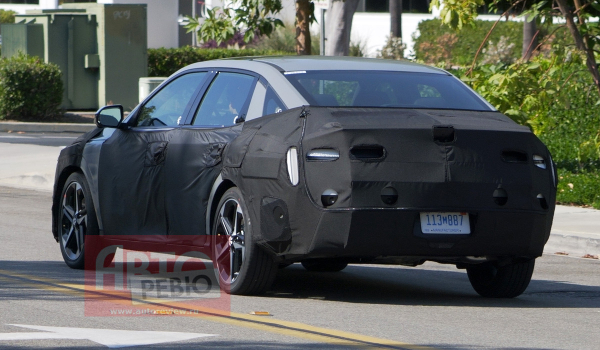 Новый седан Hyundai Elantra уже проходит испытания в Америке Новый седан Hyundai Elantra уже проходит испытания в Америке