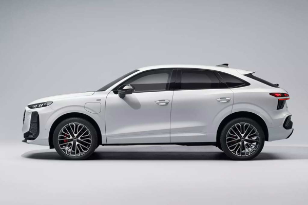 Для нового Audi Q3 стала доступна купеобразная версия Sportback Для нового Audi Q3 стала доступна купеобразная версия Sportback