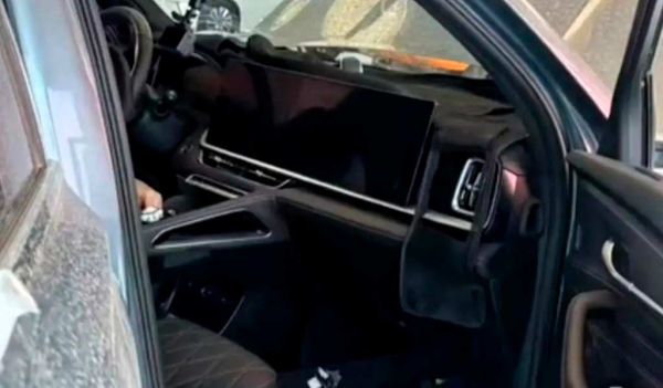 Geely Monjaro Dongfang Yao: обновленный вариант кроссовера с более мощным мотором