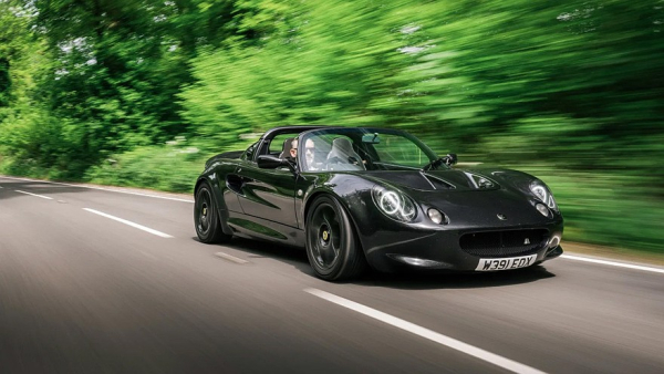 Одноместный Lotus Elise VHPK от Analogue Automotive: очень легкий и очень дорогой Одноместный Lotus Elise VHPK от Analogue Automotive: очень легкий и очень дорогой