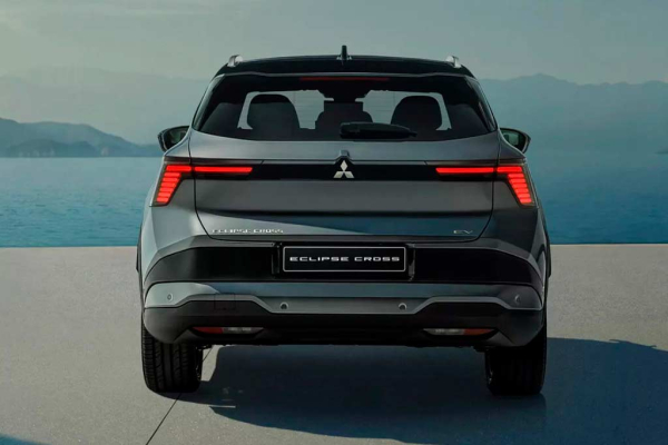 Электрический Mitsubishi Eclipse Cross EV оказался перелицованной копией Renault Scenic