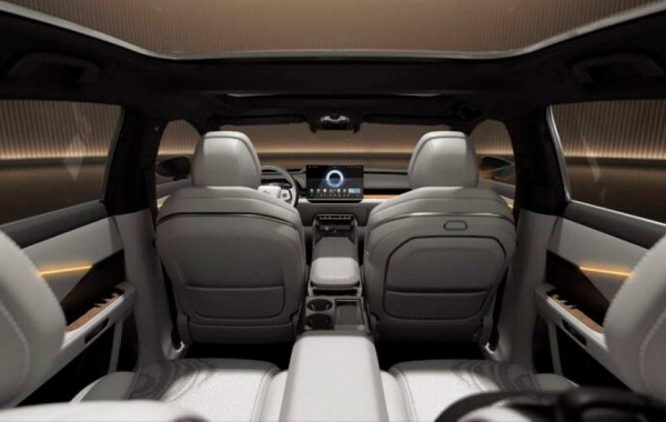 Toyota bZ7: флагманский электрический седан с технологиями от Huawei