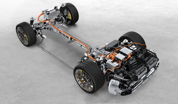 Обновленный Porsche 911 Turbo S: теперь гибрид