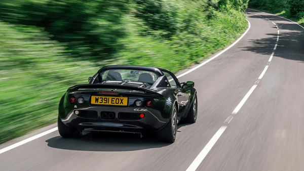 Одноместный Lotus Elise VHPK от Analogue Automotive: очень легкий и очень дорогой Одноместный Lotus Elise VHPK от Analogue Automotive: очень легкий и очень дорогой