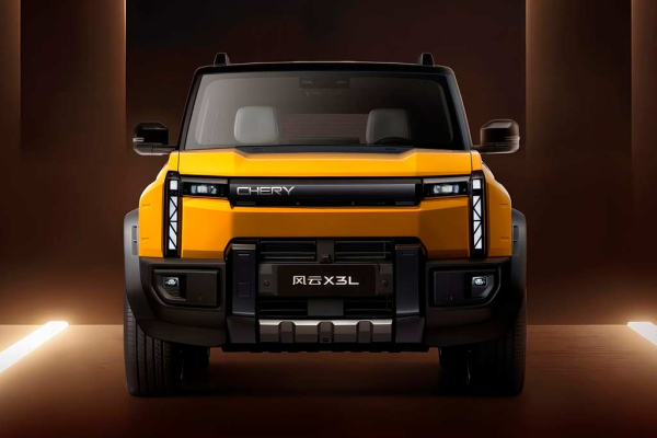 Chery Fulwin X3L: удлиненная версия X3 с гибридной установкой Chery Fulwin X3L: удлиненная версия X3 с гибридной установкой