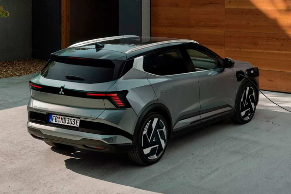 Электрический Mitsubishi Eclipse Cross EV оказался перелицованной копией Renault Scenic
